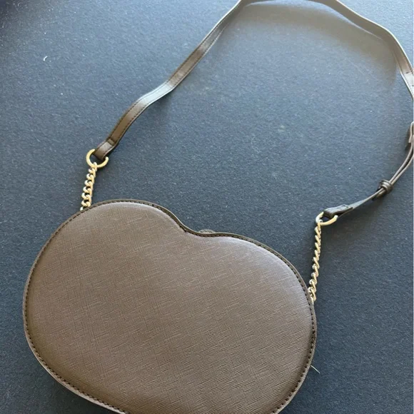 JACK O LANTERN purse! Adjustable, lined, zipper closure and oh so CUTE🖤🎃🖤 - Picture 2 of 9